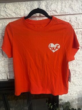 ✨NWT✨ Spiritual Gangster T-shirt